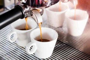 Caffè caldo in estate: solo in questi momenti della giornata